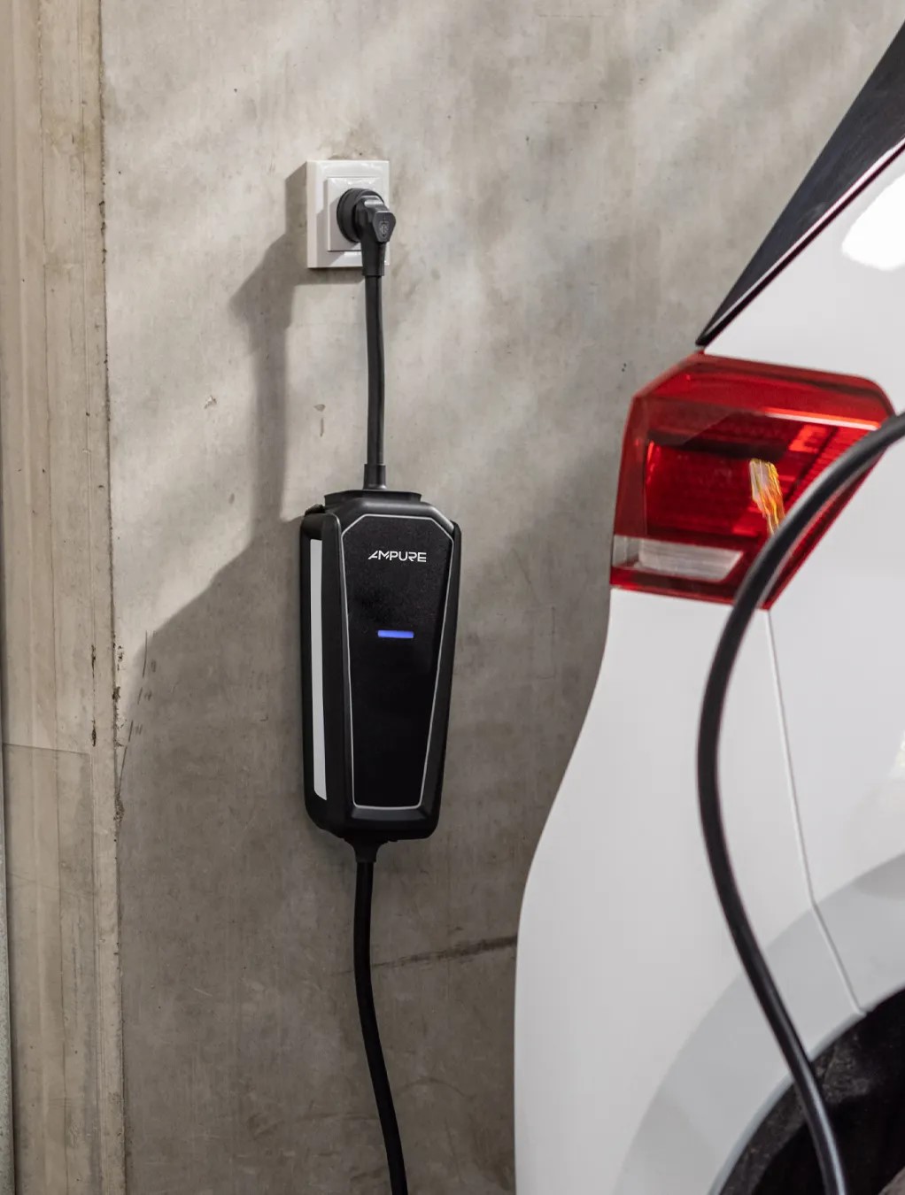 Ampure Go Mobile Charger interface